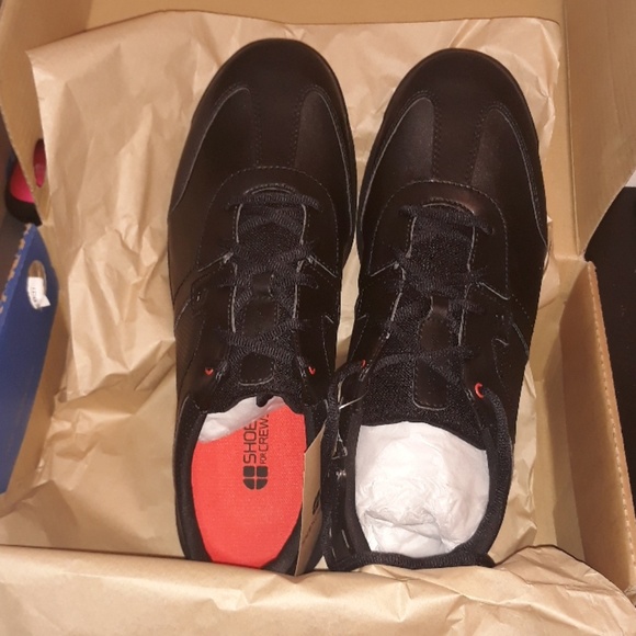 size 14 non slip shoes